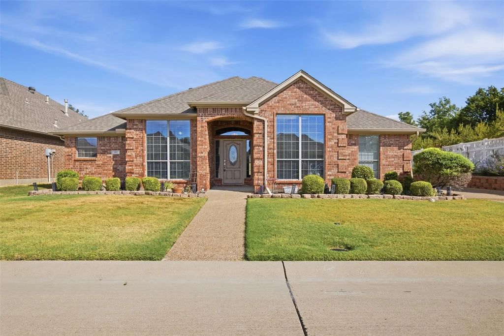 103 Crestway Drive 26, Cedar Hill