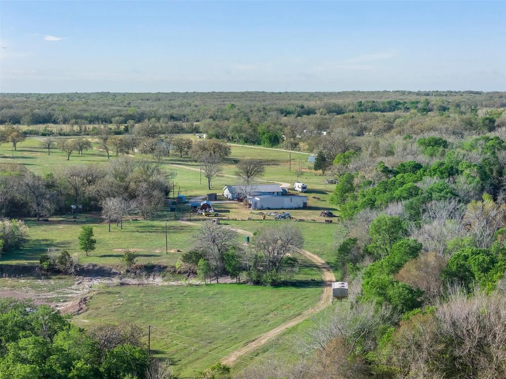 2313 E Us Highway 79, Rockdale
