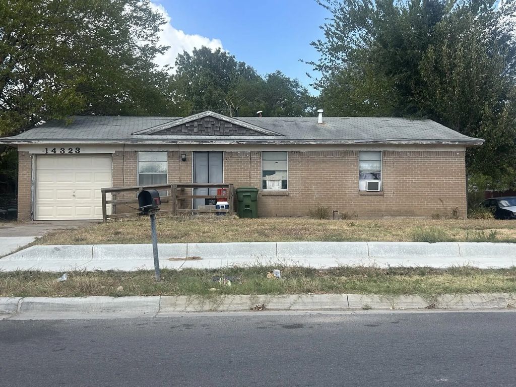 14323 Horseshoe Trail, Balch Springs