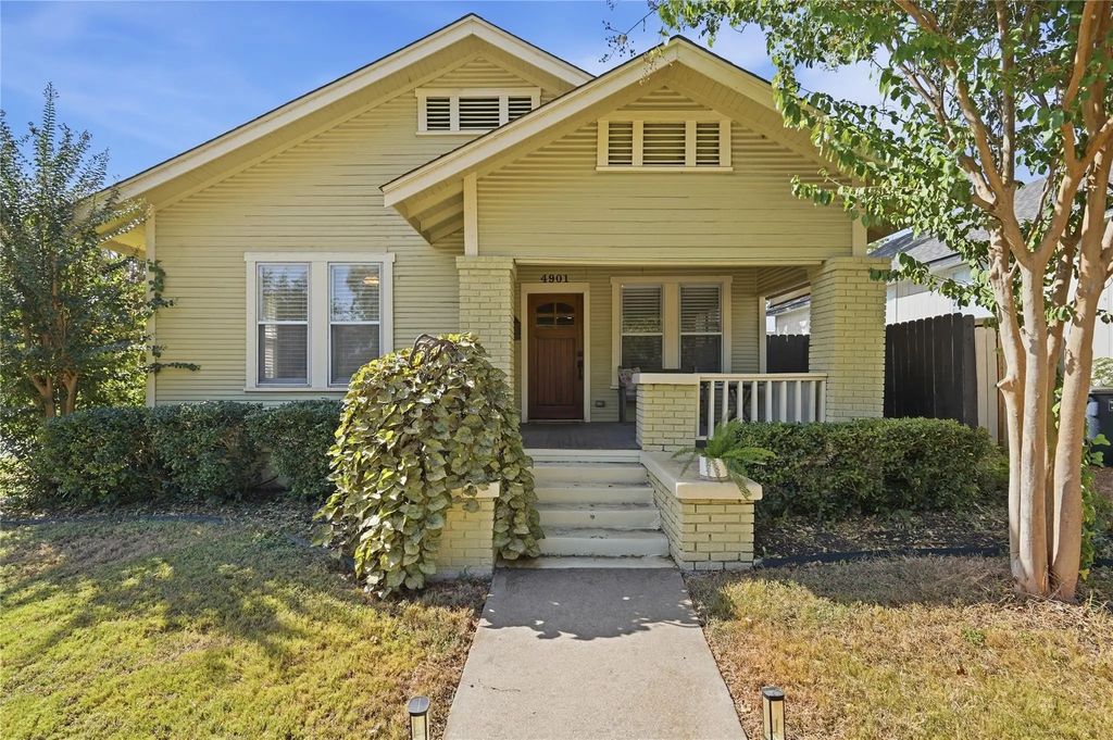 4901 Calmont Avenue, Fort Worth