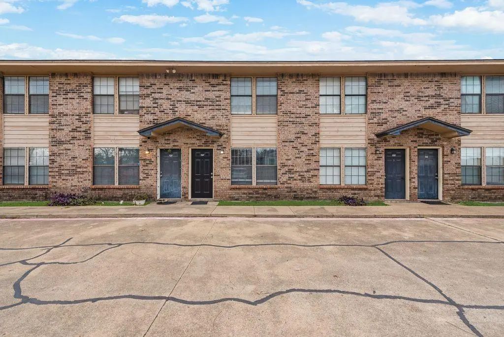 600 Grand 108, Arlington