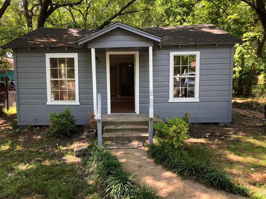 8718 Dunlap Street, Dallas