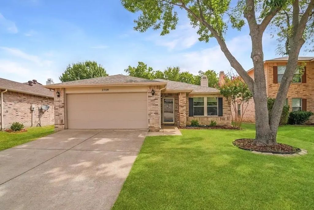 2709 White Oak Drive, Little Elm