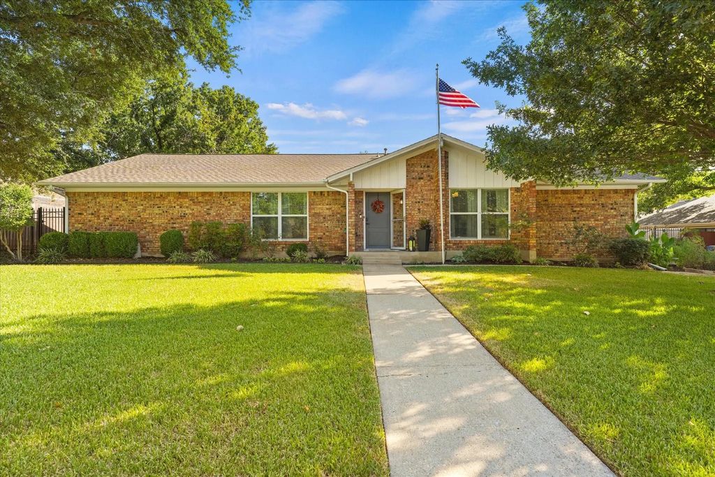 617 Mimosa Drive, Denton