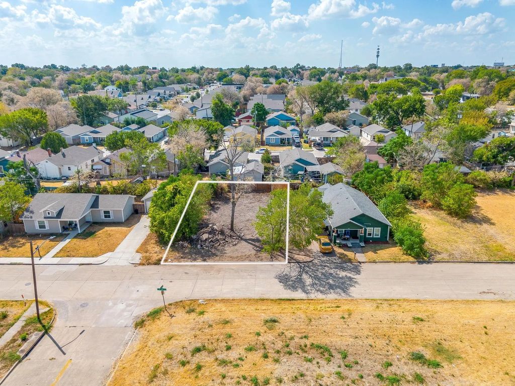 922 E Oleander Street, Fort Worth