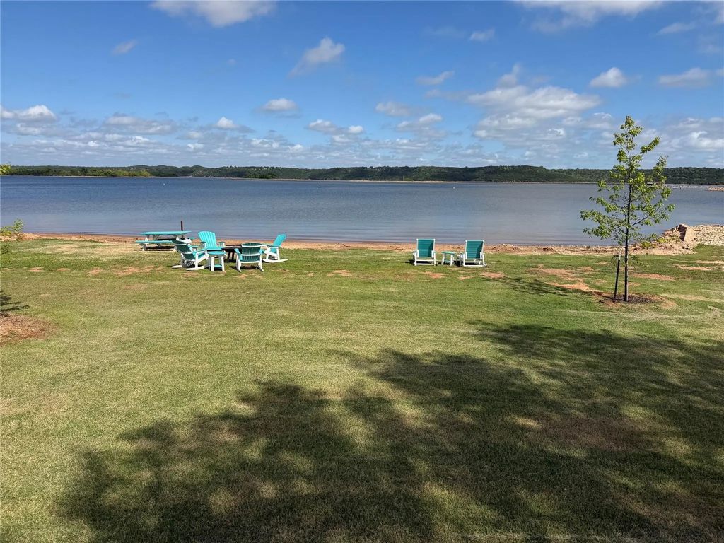 297 Rock Creek Road, Graford