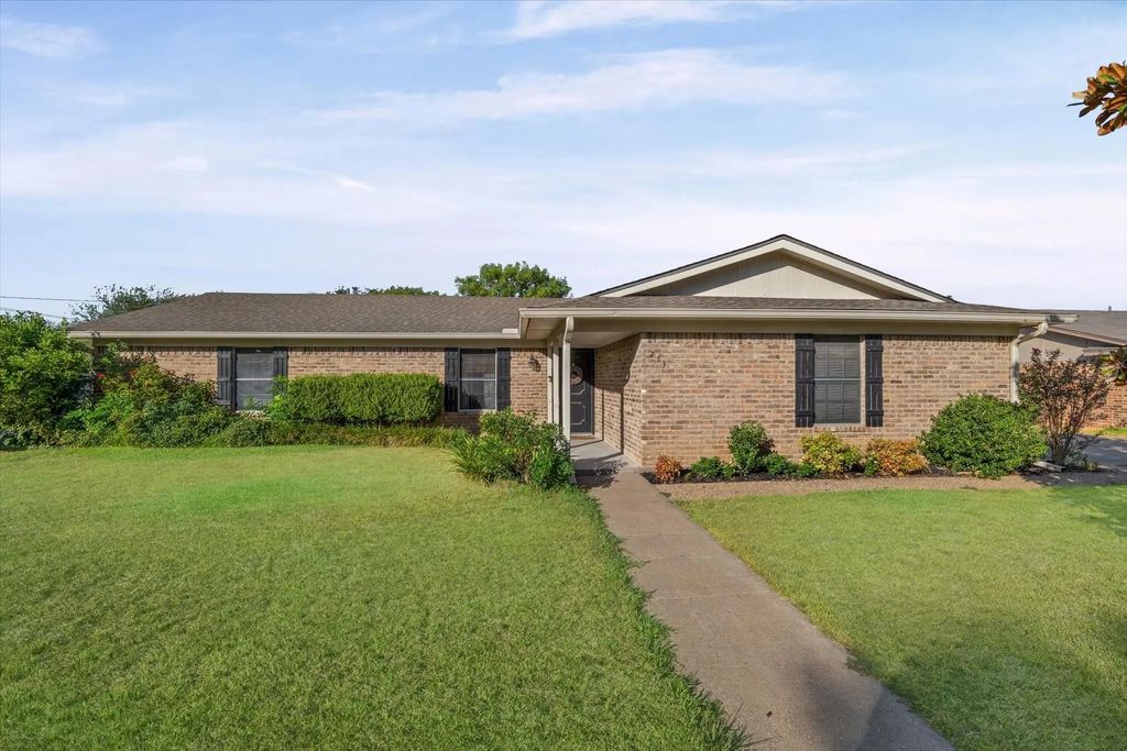 213 Travis Lane, Hewitt