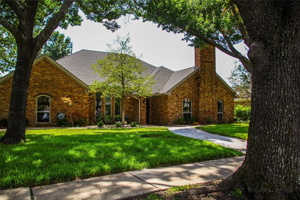2304 Skipwith Drive, Plano