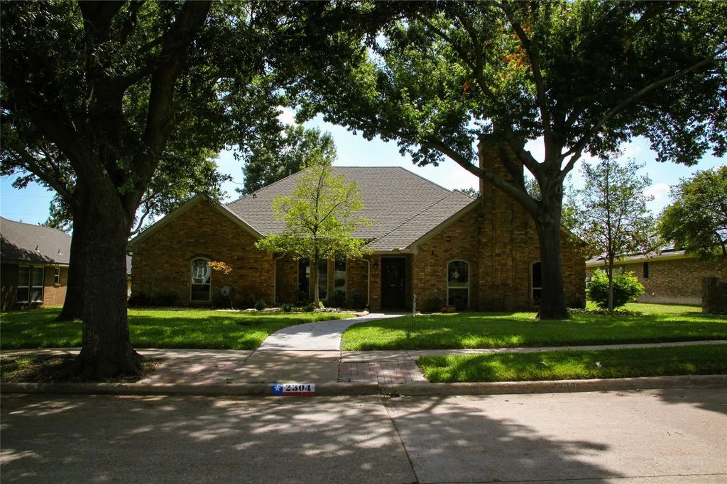 2304 Skipwith Drive, Plano