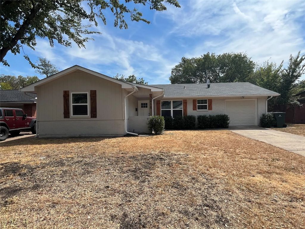 3218 Maple Drive, Garland