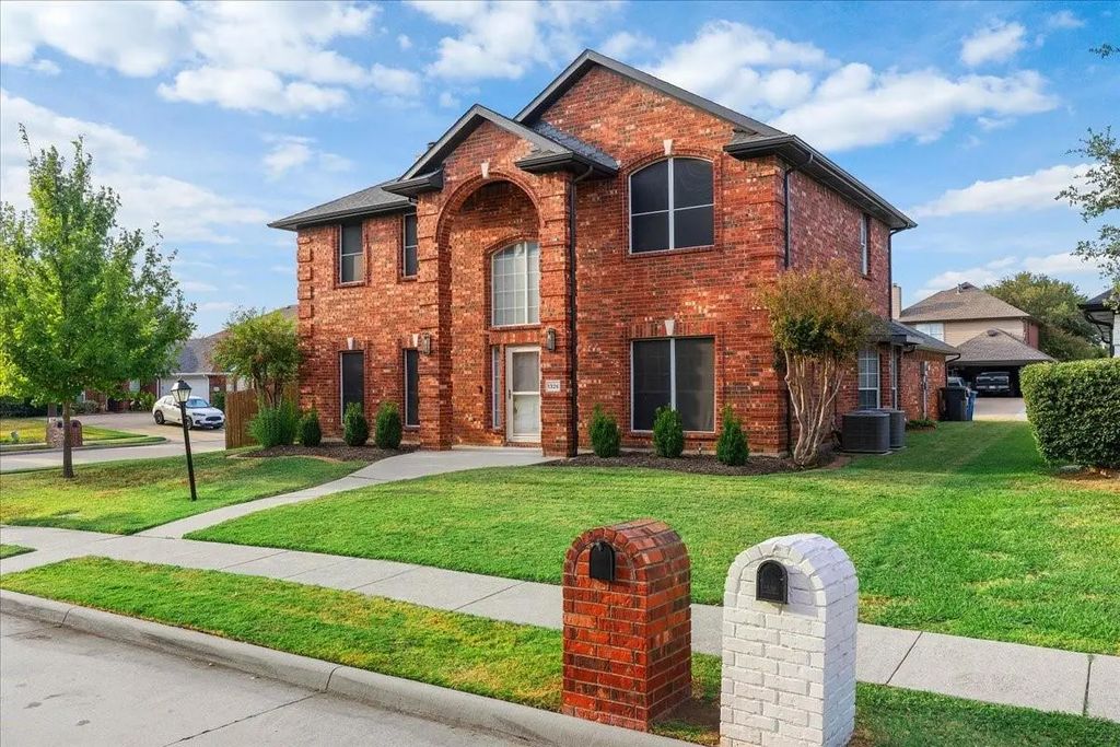1326 Woodmoor Drive, Allen
