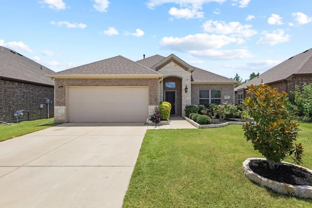 7822 Cottonwood Drive, Greenville