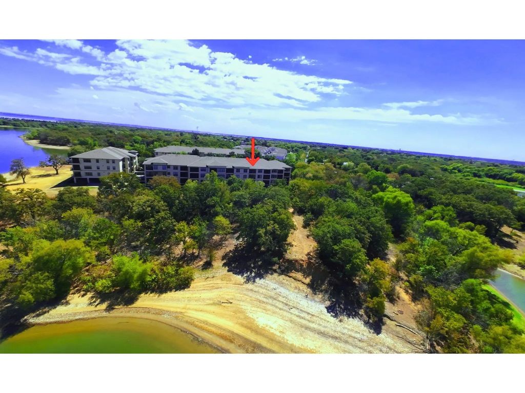 500 Waters Edge Drive 234, Lake Dallas