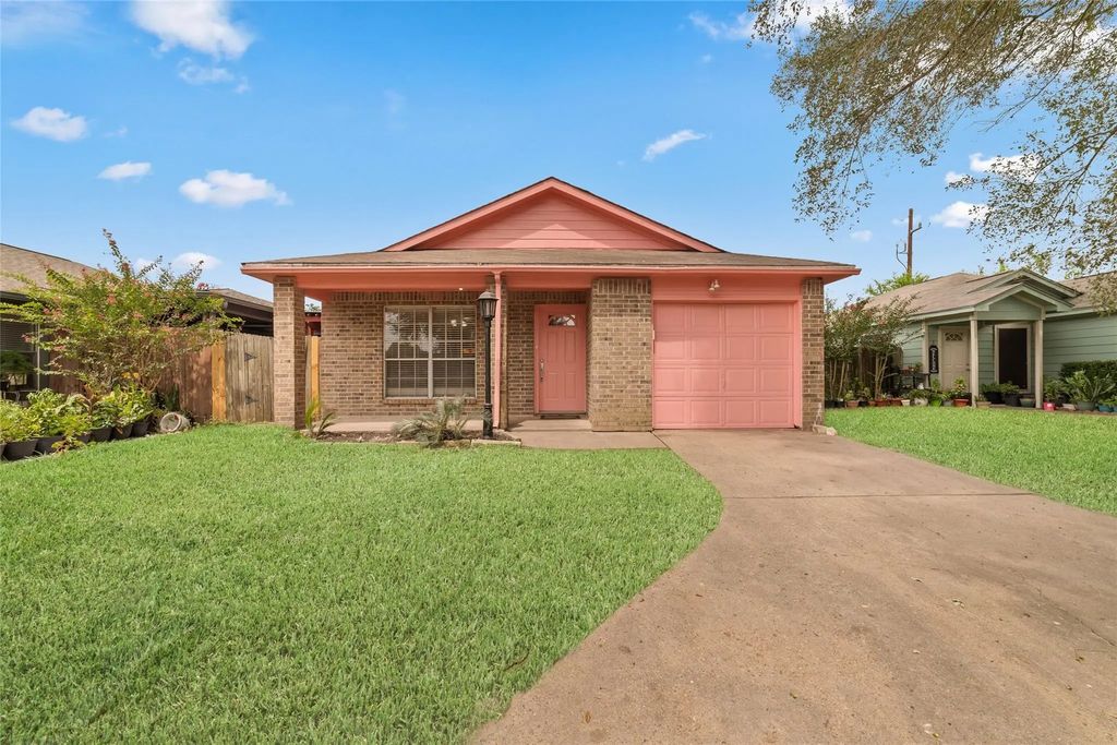 3306 Garrison Court, Houston