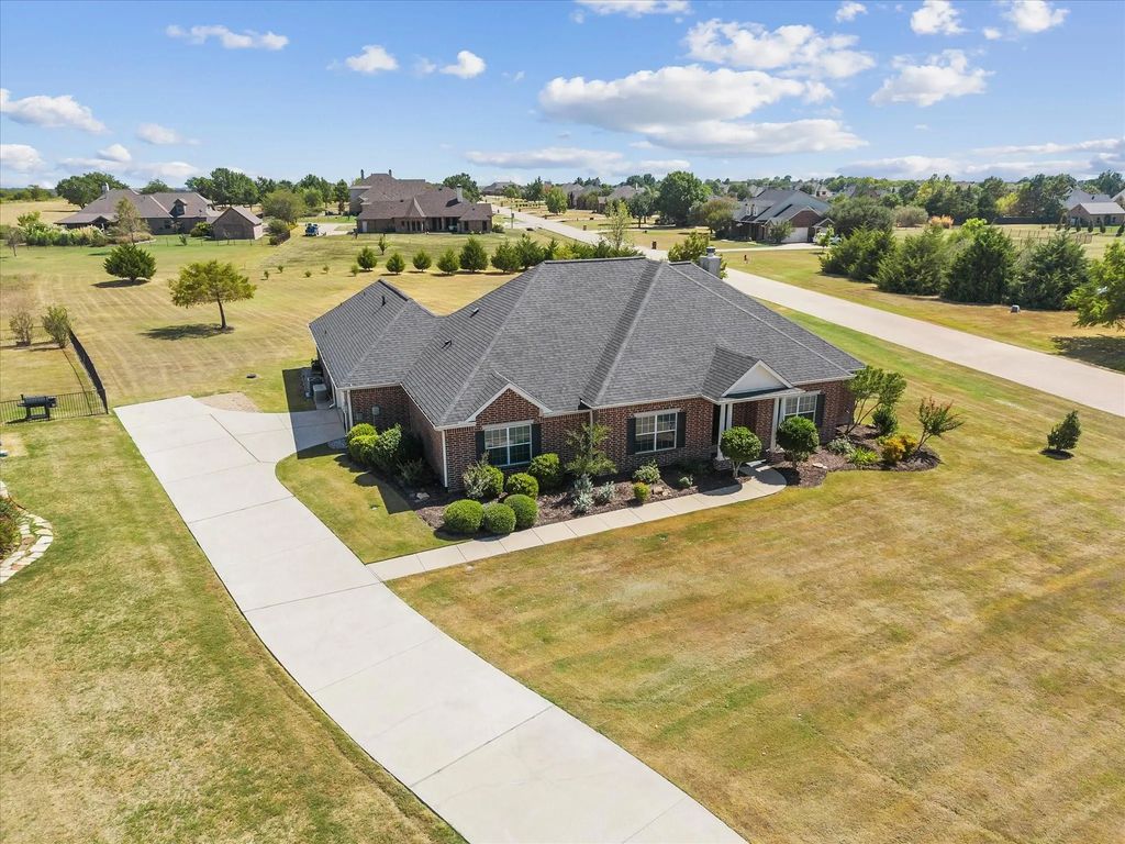 287 Pheasant Hill Drive, McLendon Chisholm