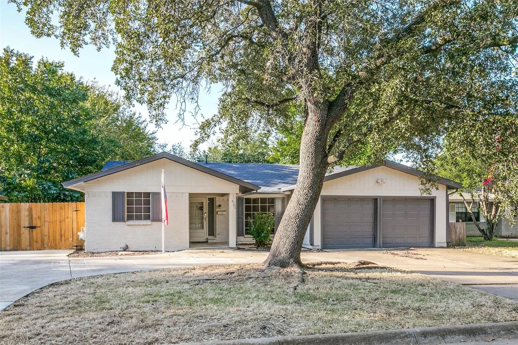 4701 Highgrove Drive, Fort Worth
