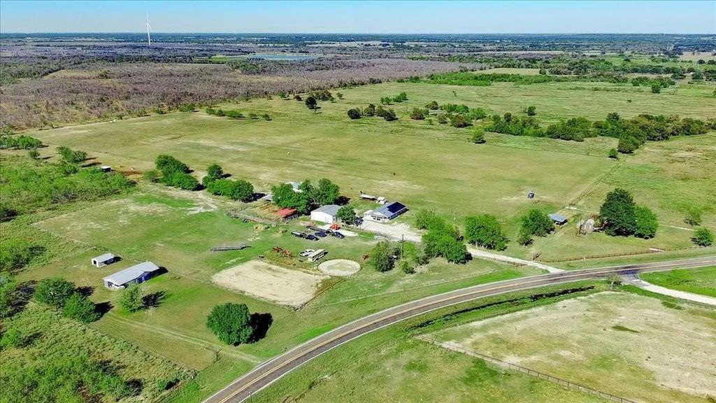 12270 Fm 642, Dawson