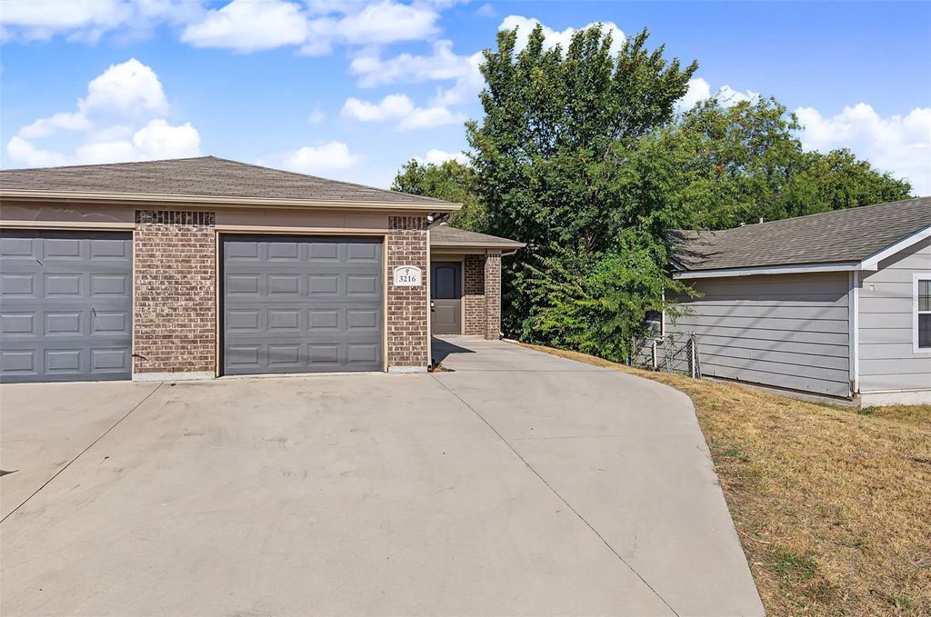 3216 Cherry Lane, Fort Worth