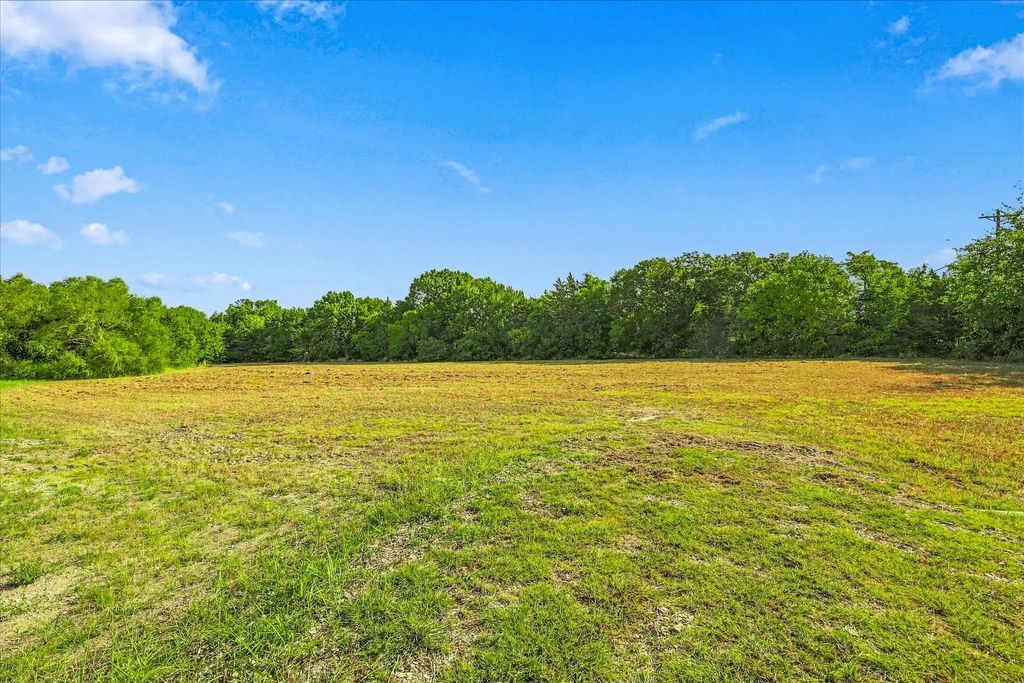 5329 Fm-121, Van Alstyne
