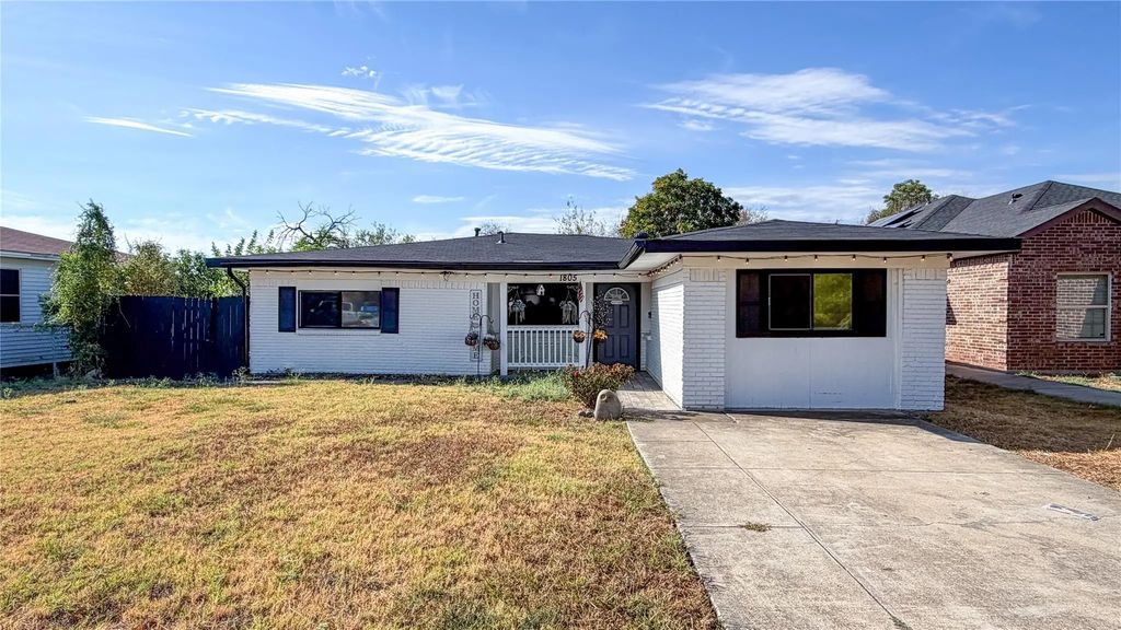 1805 El Paso Street, Grand Prairie