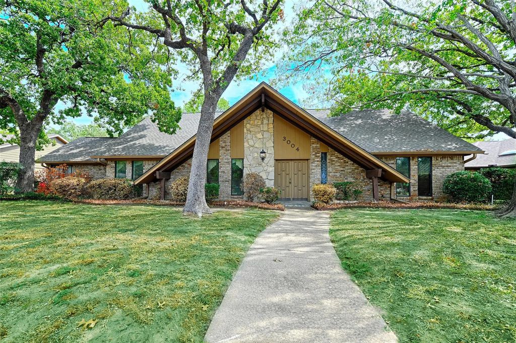 3004 Wingren Road, Irving