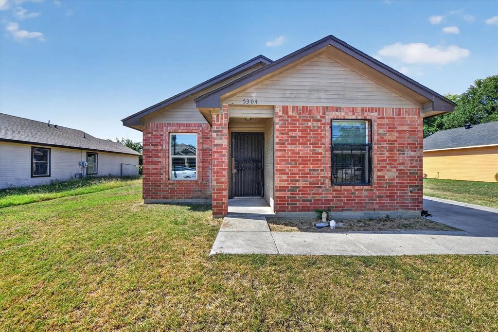 5304 Carol Avenue, Fort Worth