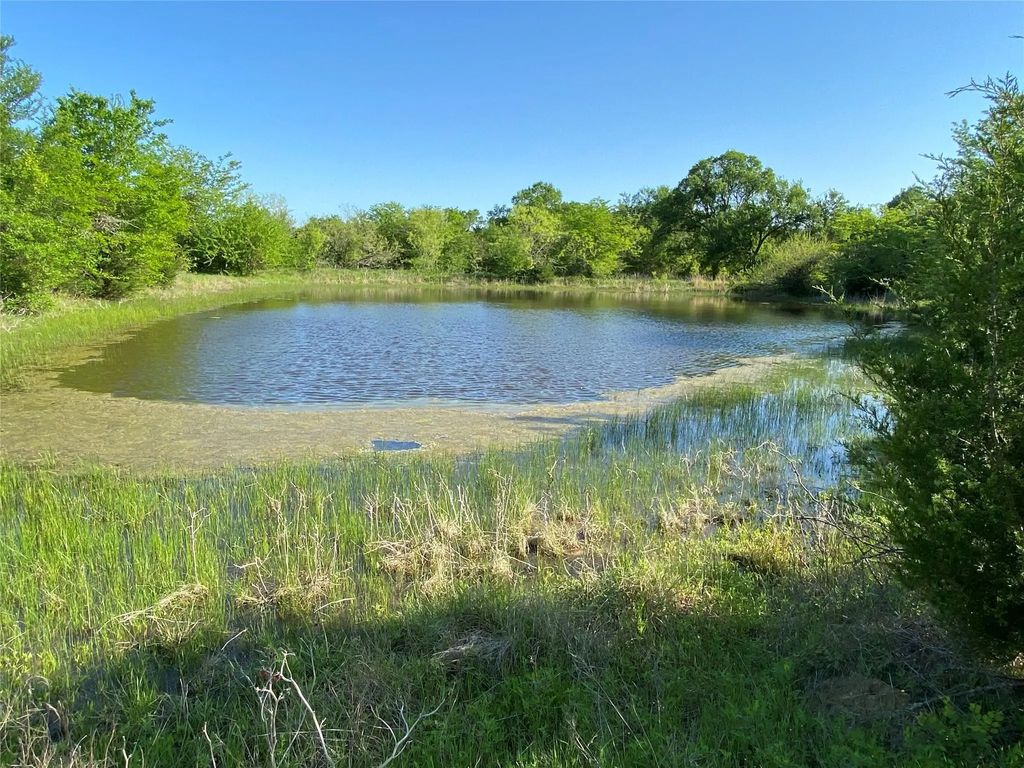 1885 Nw Cr 2162, Barry