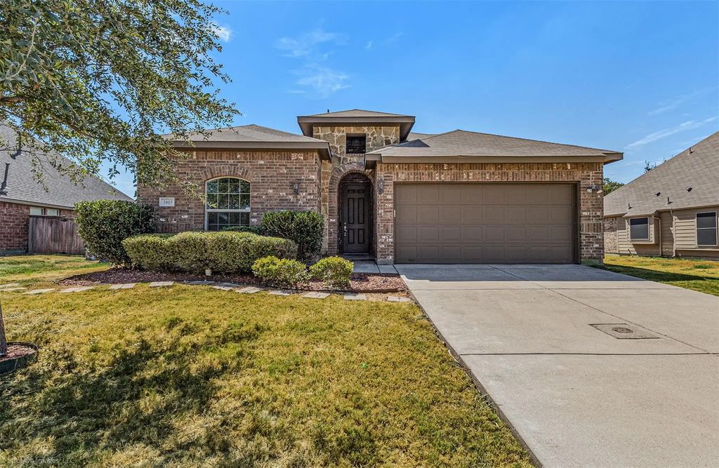 3005 Flowering Springs Drive, Forney