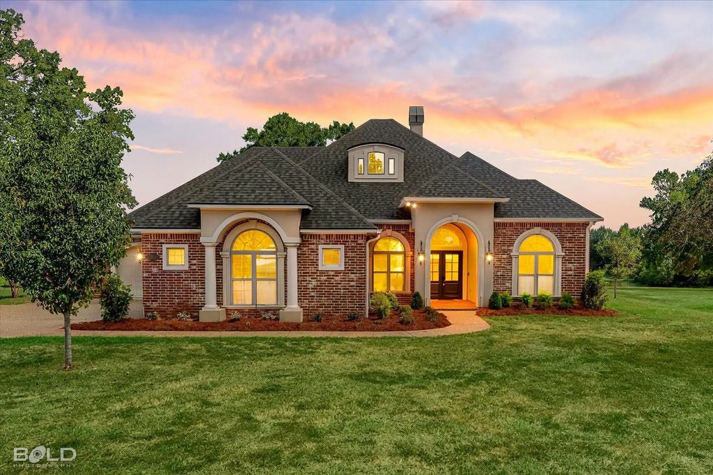 157 Jennifer Drive, Stonewall