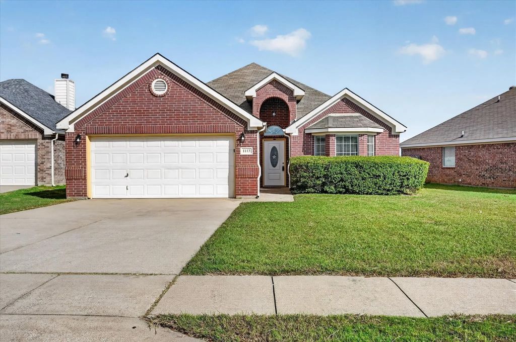 1113 Manhassett Court, Fort Worth
