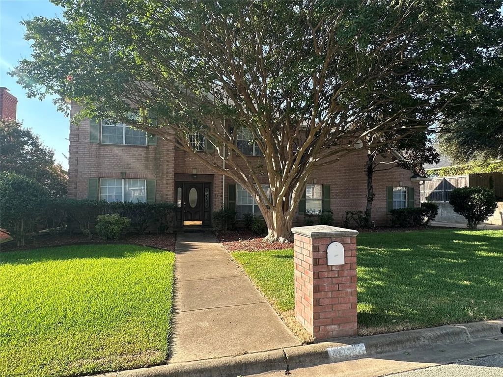1724 Alpine Drive, Sherman