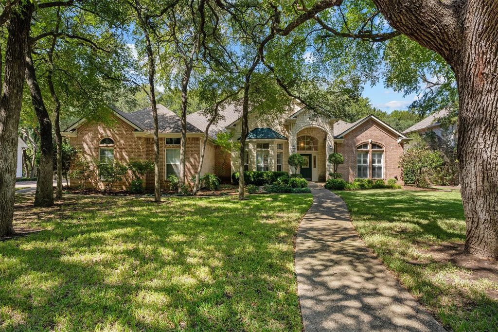 235 Settlers Creek Trail, Woodway