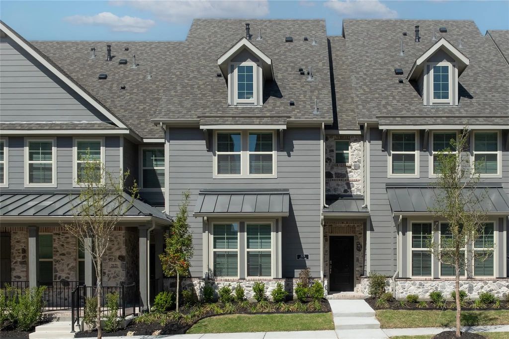 2125 Naples Drive, Rowlett
