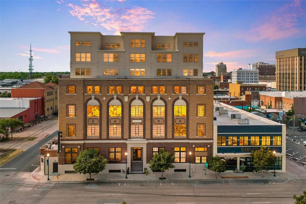219 S 4th Street 608, Waco