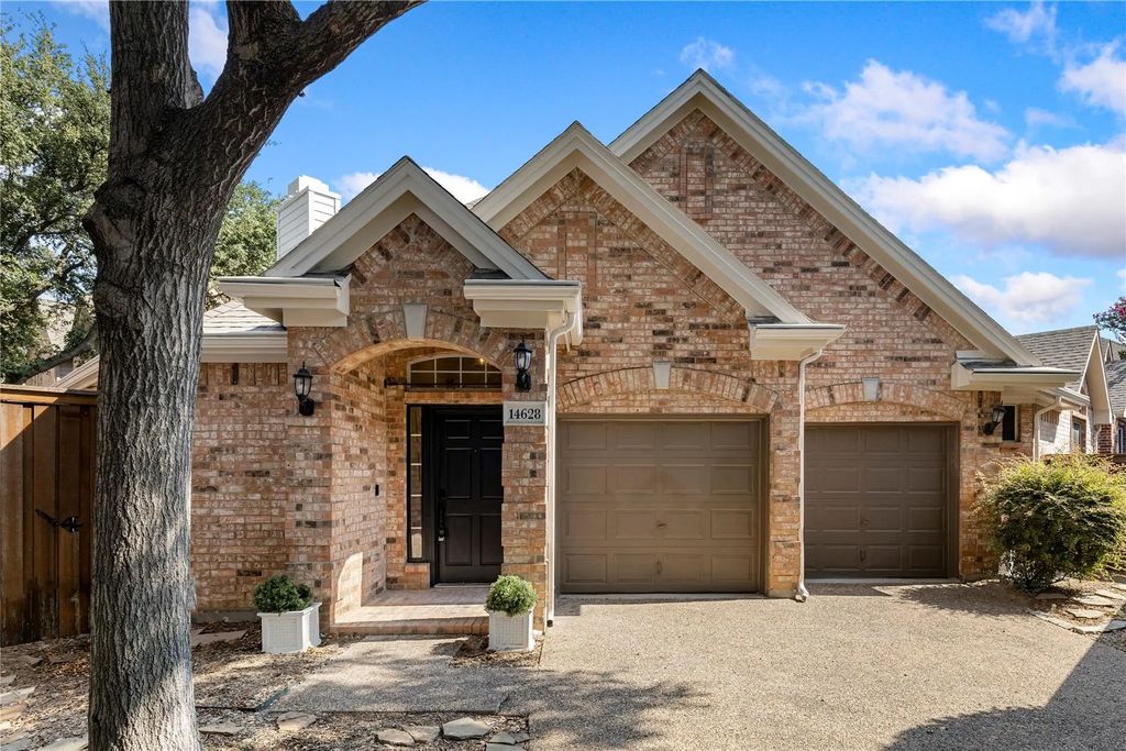 14628 Flanders Court, Addison