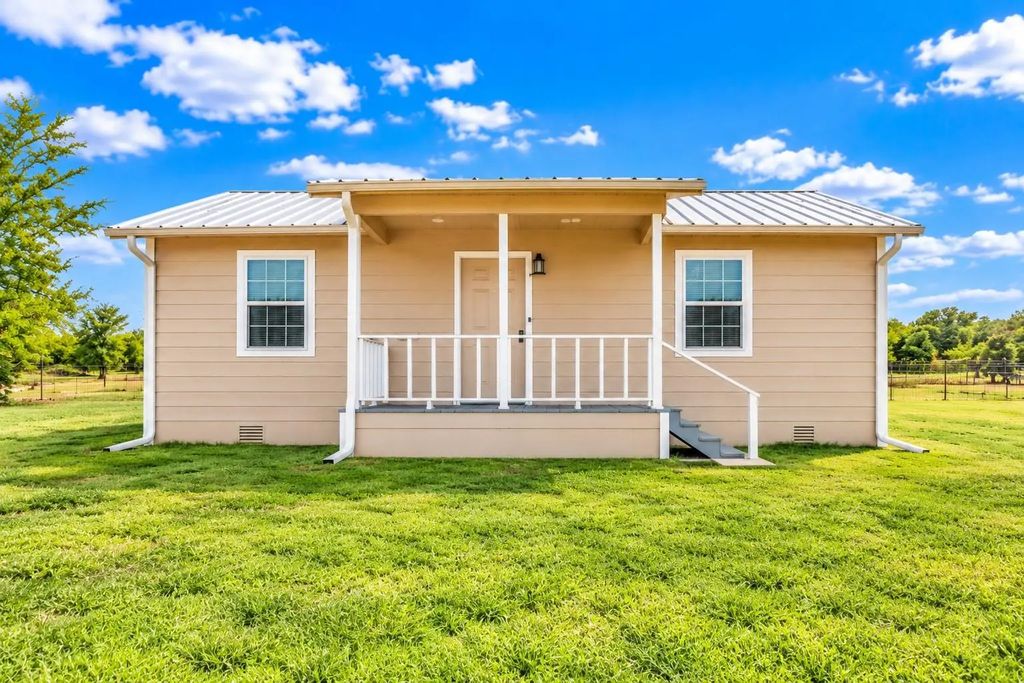 5259 County Road 4604, Commerce