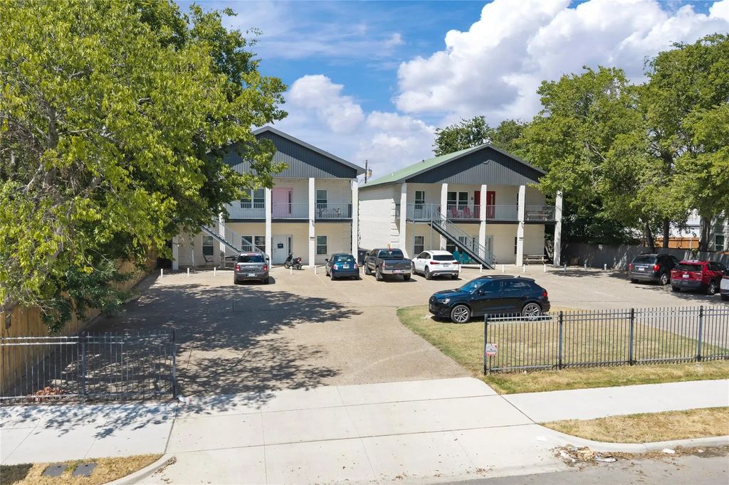 1303 James Avenue, Waco