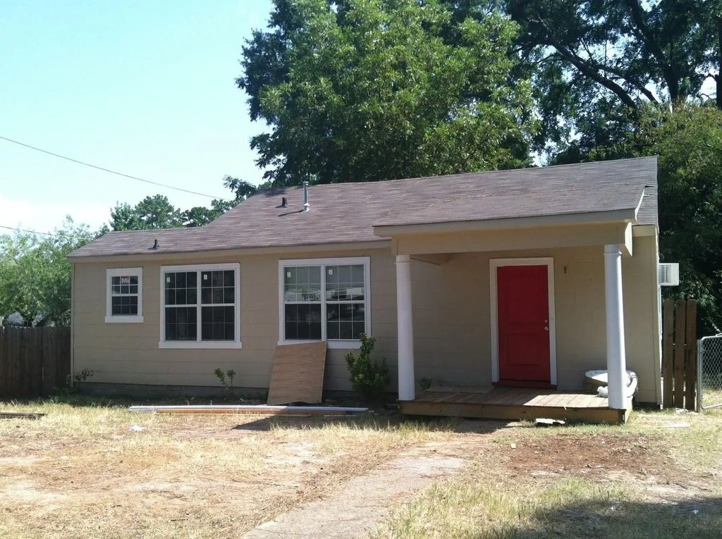 833 Evangeline Place, Shreveport