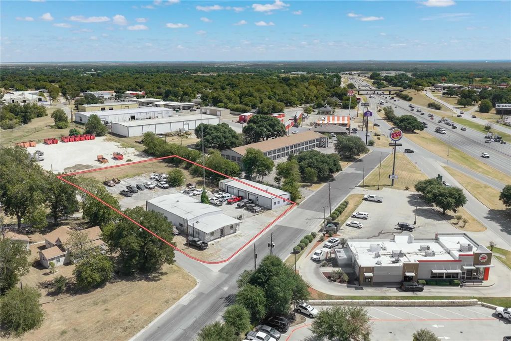 1000 E 2nd Avenue, Belton