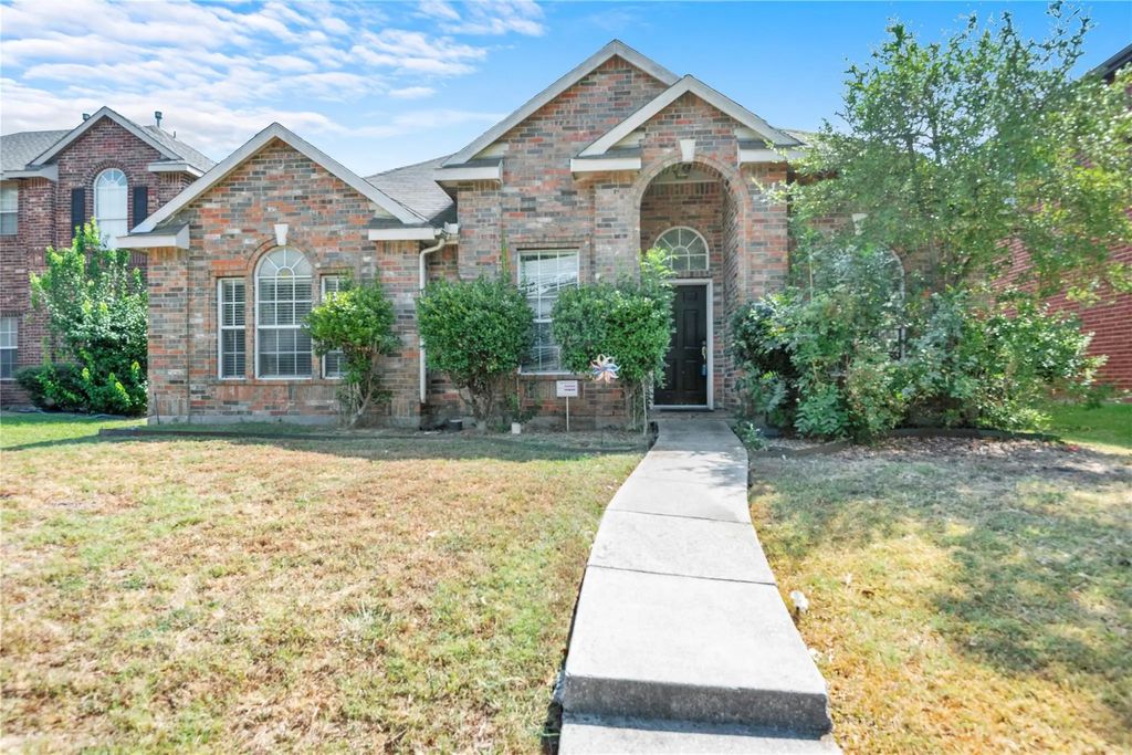 631 Forest Hill Drive, Coppell