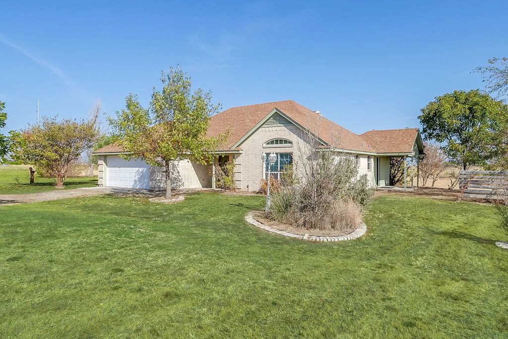 122 Blue Castle Court, Weatherford