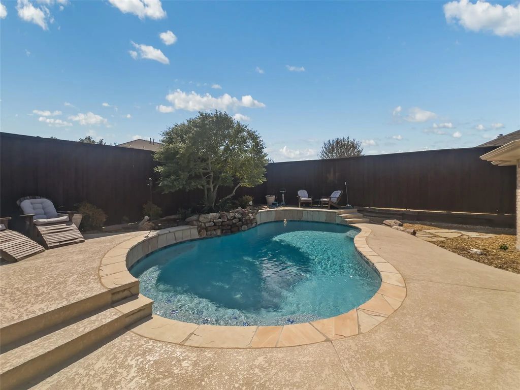 402 Tanglewood Drive, Wylie