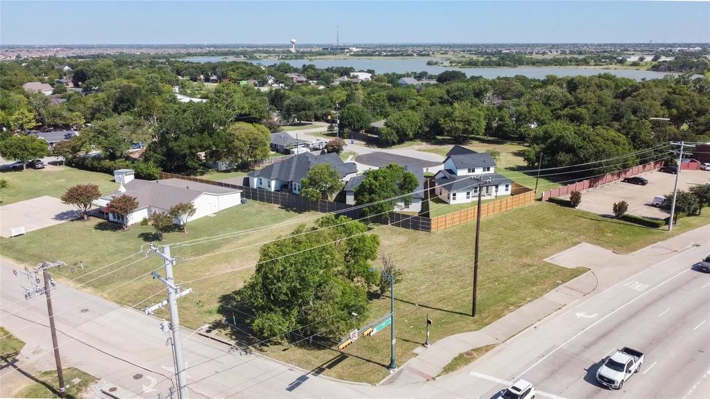 7501 Main Street, The Colony