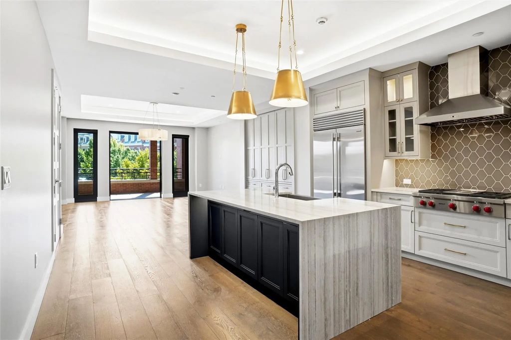 350 Central Avenue 208, Southlake