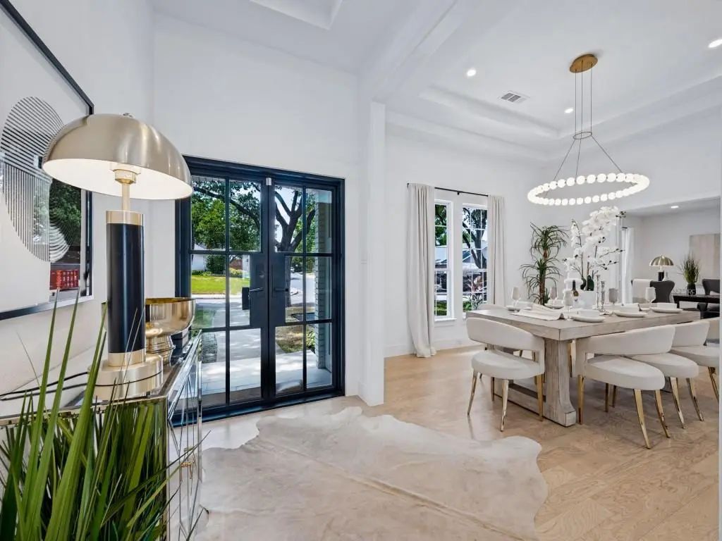 16810 Deer Park Drive, Dallas