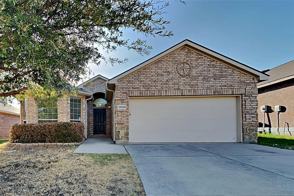 10848 Irish Glen Trail, Fort Worth