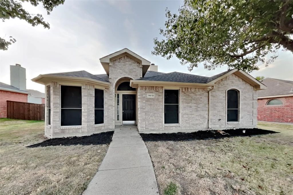 7410 Airline Drive, Rowlett