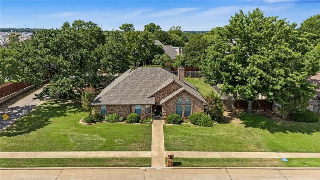 1300 Oak Harbor Boulevard, Azle