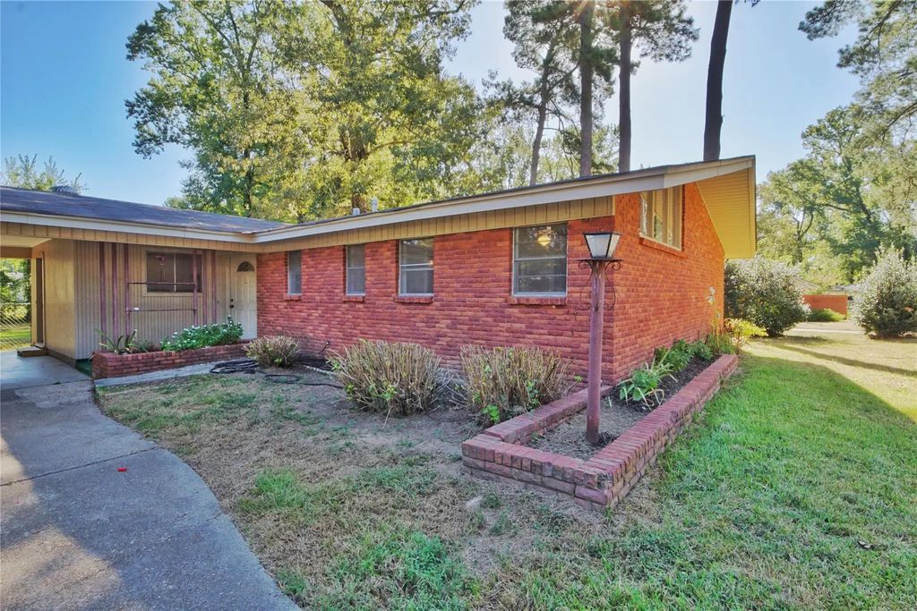 3742 Cornell Drive, Shreveport