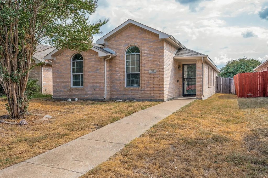 518 Monarch Drive, Lancaster